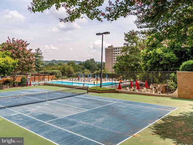 Building Photo - 5500 Holmes Run Pkwy