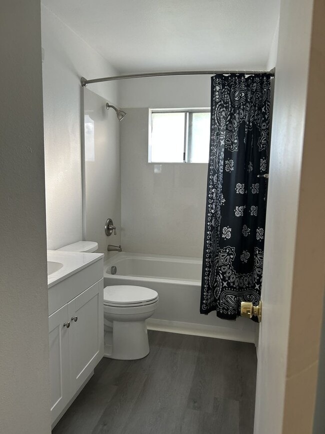 Building Photo - 4711 Hayford Way