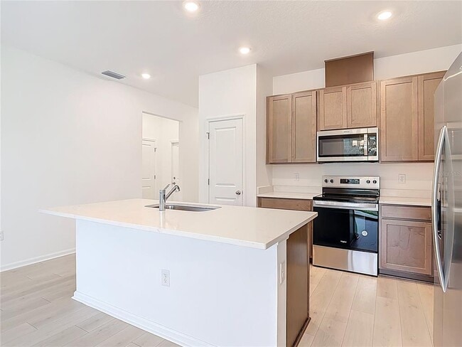 Building Photo - 2950 SUPERMARINE Rd