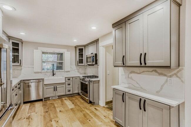 Building Photo - 3bd/2ba Woodinville Home