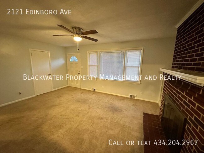 Building Photo - Move In Special! 1/2 Off First Full Month'...