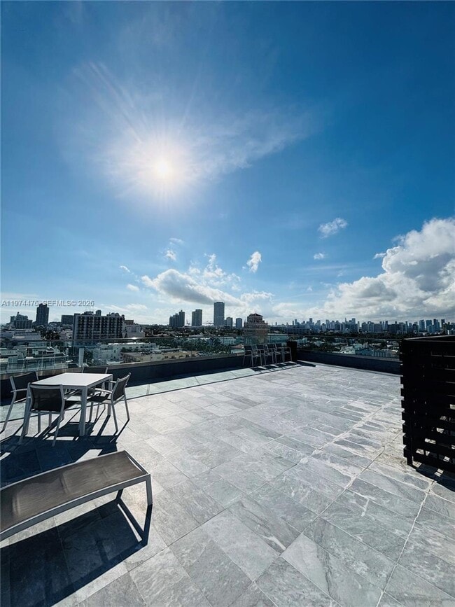 Building Photo - 1255 Collins Ave