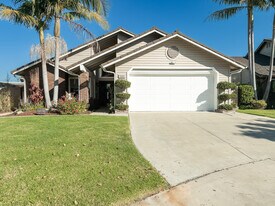 Building Photo - 5323 W Goldenwood Dr