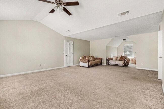 Building Photo - Spacious 5 Bedroom Home with Flexible Living Space & Huge Backyard