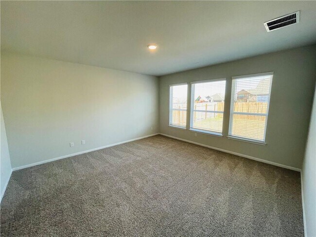 Building Photo - 243 Clear Fork Loop