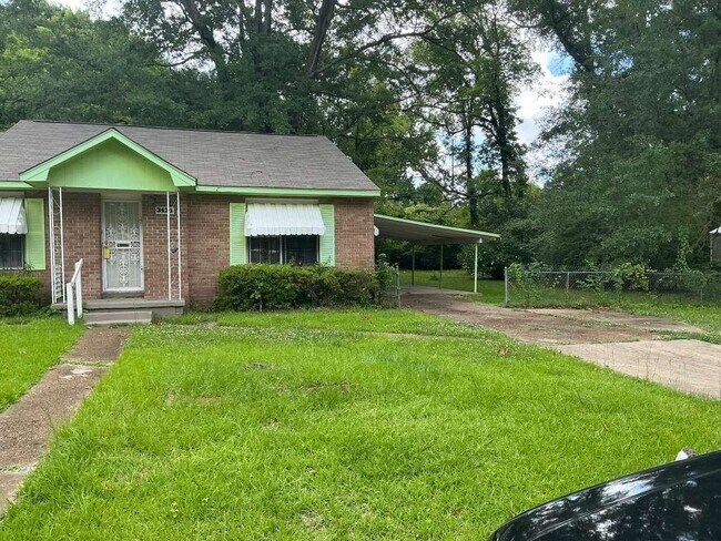 Building Photo - 3434 Midlawn St