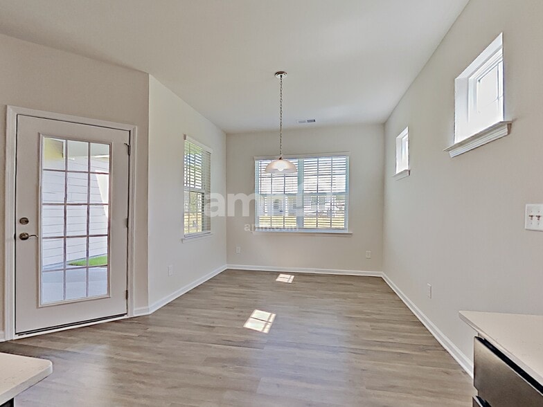 Building Photo - 14310 Hugh Dixon Way