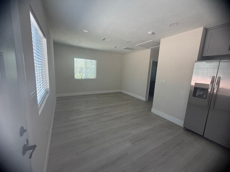 Building Photo - 6249 Agra St