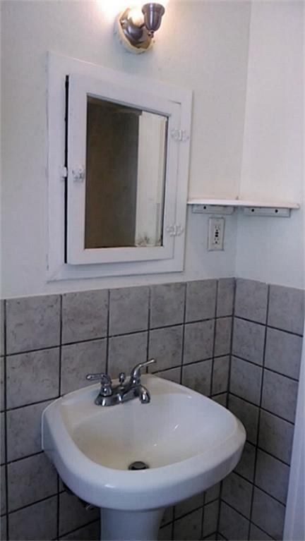 Building Photo - 1712 Market St