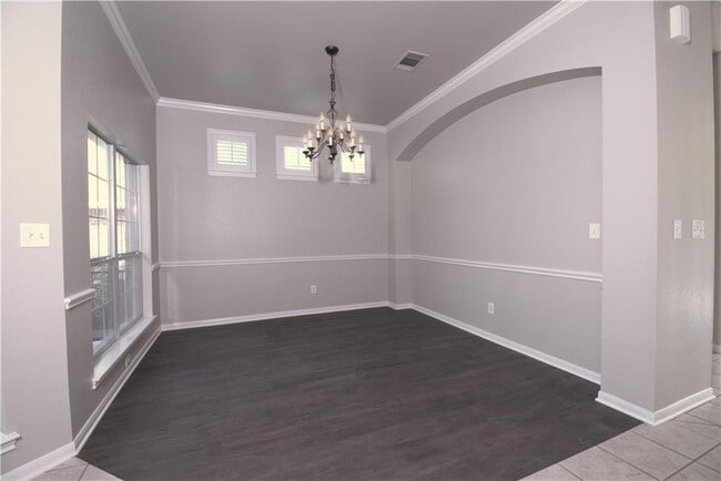 Building Photo - 2736 Grimes Ranch Rd