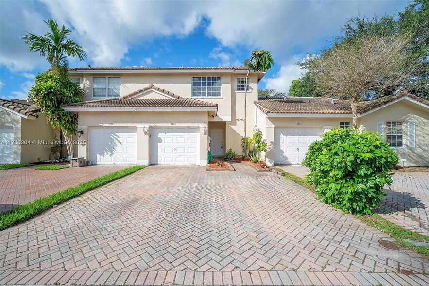 Primary Photo - 3981 NW 90th Way