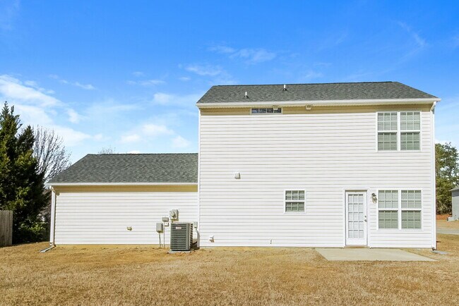 Building Photo - 1220 Maple Ridge Dr