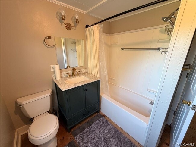 Building Photo - 265 Maybrook Rd