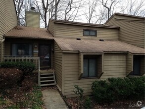 Building Photo - 1702 Foxfire Cir