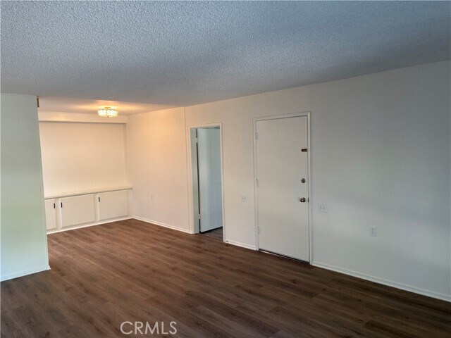 Building Photo - 2280 Via Mariposa W