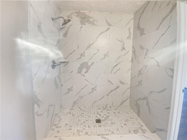 Building Photo - 3168 Canary Ct