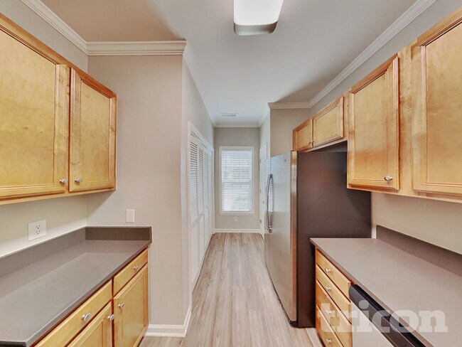 Building Photo - 5931 Bluestem Cir