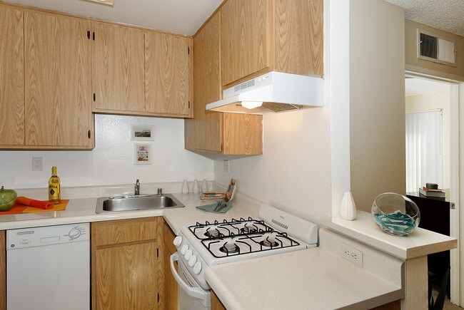 Building Photo - Windsor Court