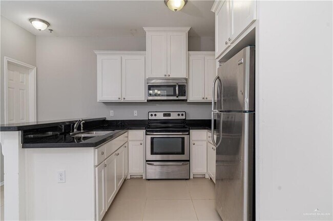 Building Photo - 2307 Taxco Ct