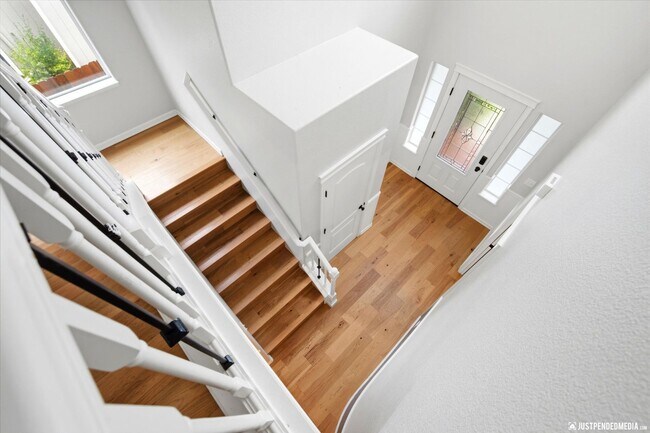 Building Photo - 13259 Rosser Dr