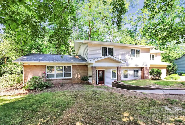 Primary Photo - 2619 Inverness Rd