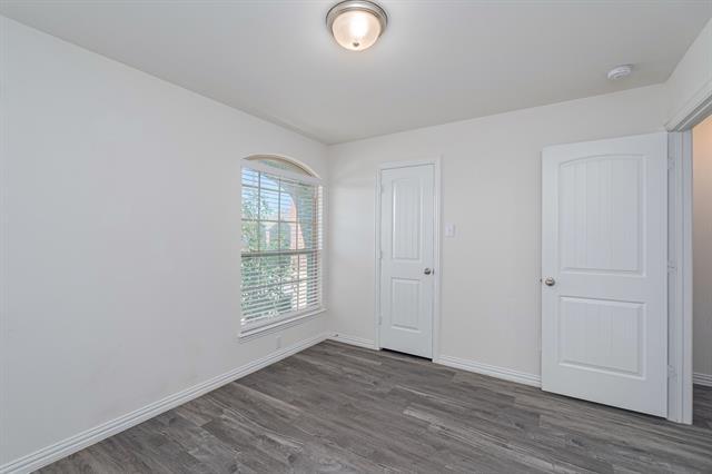 Building Photo - 505 Brook View Ct