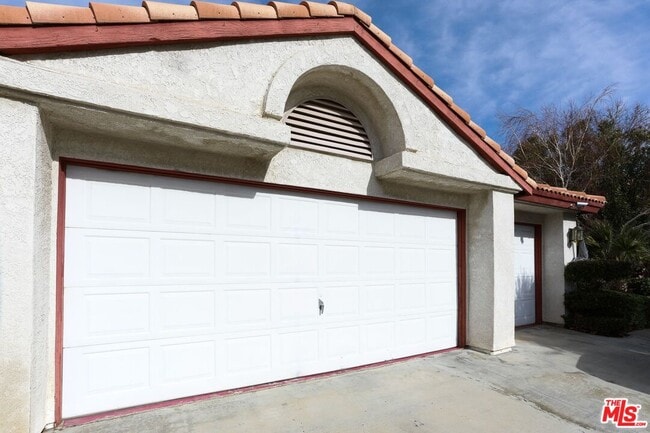Building Photo - 2657 Sandstone Ct