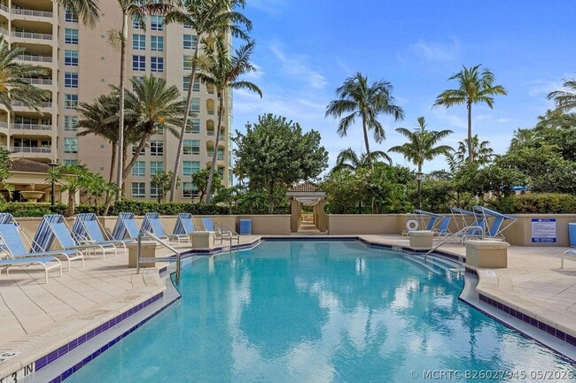 Building Photo - 3740 S Ocean Blvd