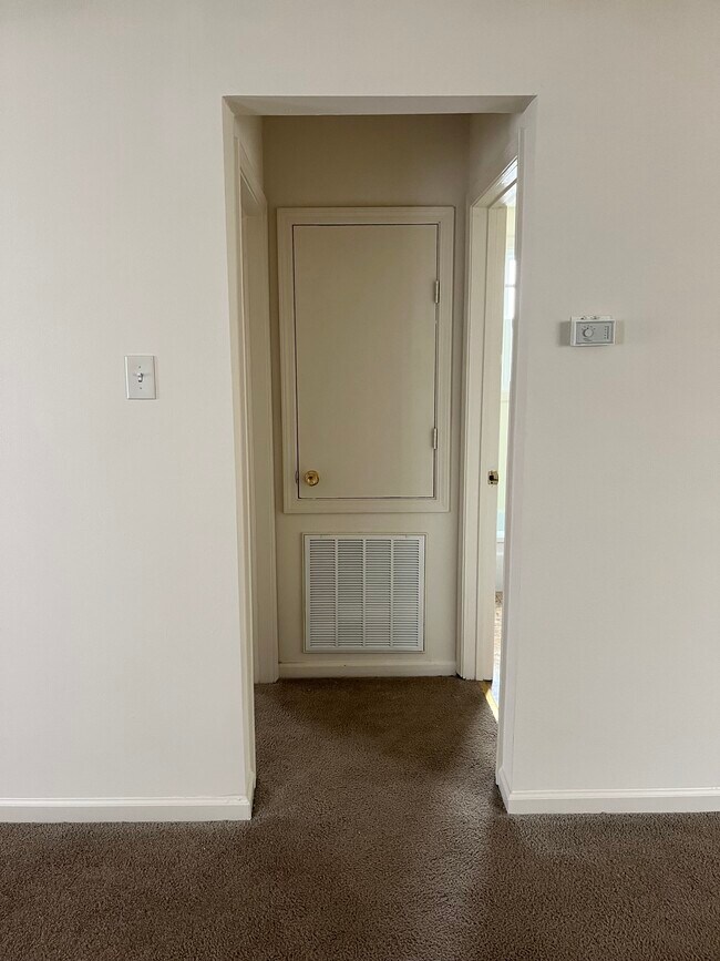 Building Photo - 8094 LA-23