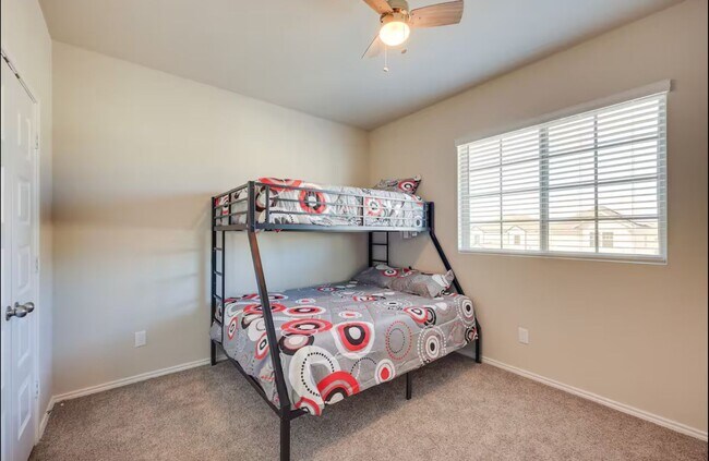 Building Photo - First Time Rental! 4 Bedroom 2 1/2 Bath ~M...
