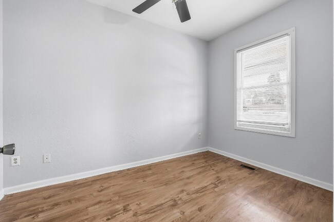 Building Photo - 1625 Sherman Blvd