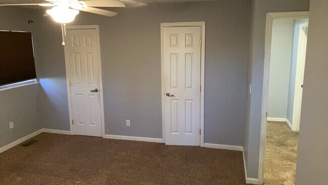 Building Photo - 325 Halifax Dr