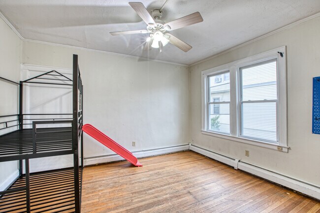 Building Photo - 429 New Britain Ave