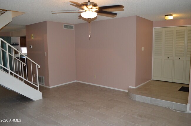 Building Photo - 5442 W El Caminito Dr