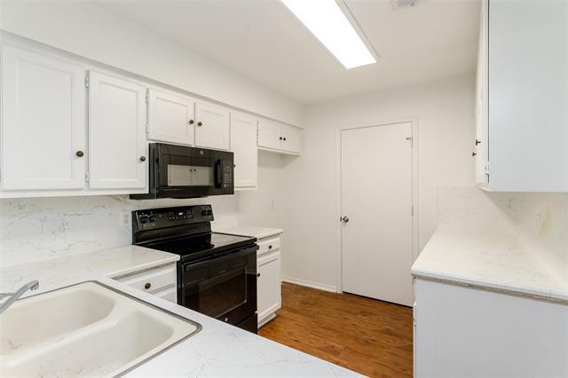 Building Photo - 900 Milby Rd