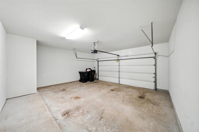 Building Photo - 28634 Cranford Sage Ln
