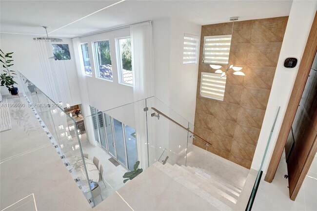 Building Photo - 20824 NE 37th Ave