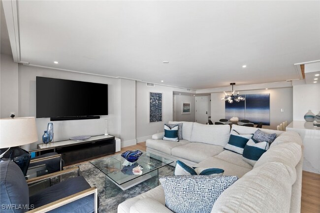 Building Photo - 2171 Gulf Shore Blvd N