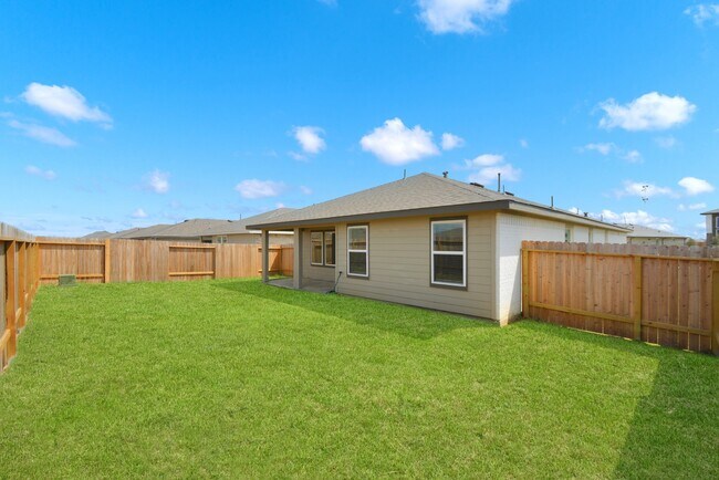 Building Photo - 14515 Rain Tree Dr