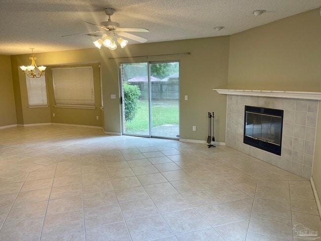 Building Photo - 5162 Goshawk Dr