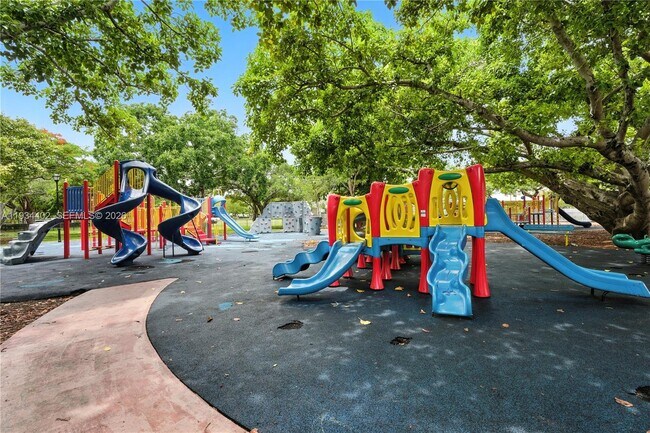 Building Photo - 842 Meridian Ave