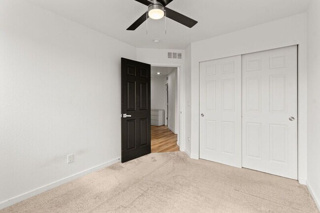 Building Photo - 5175 Andes St