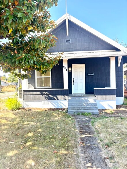 Front view of home - 601 J Street