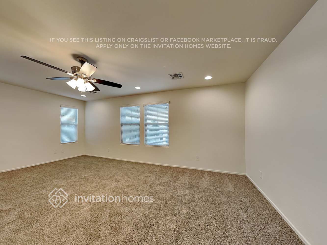 Building Photo - 3361 N Los Alamos