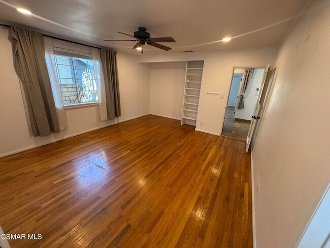 Building Photo - 7358 Jumilla Ave