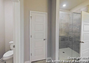 Building Photo - 754 Farmers Dell