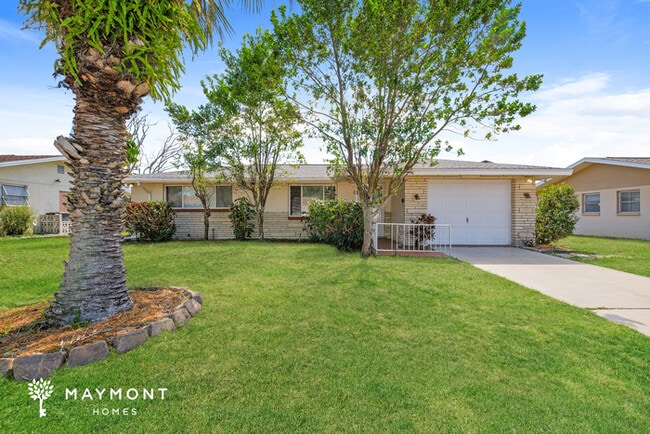 Building Photo - 7914 Bracken Dr