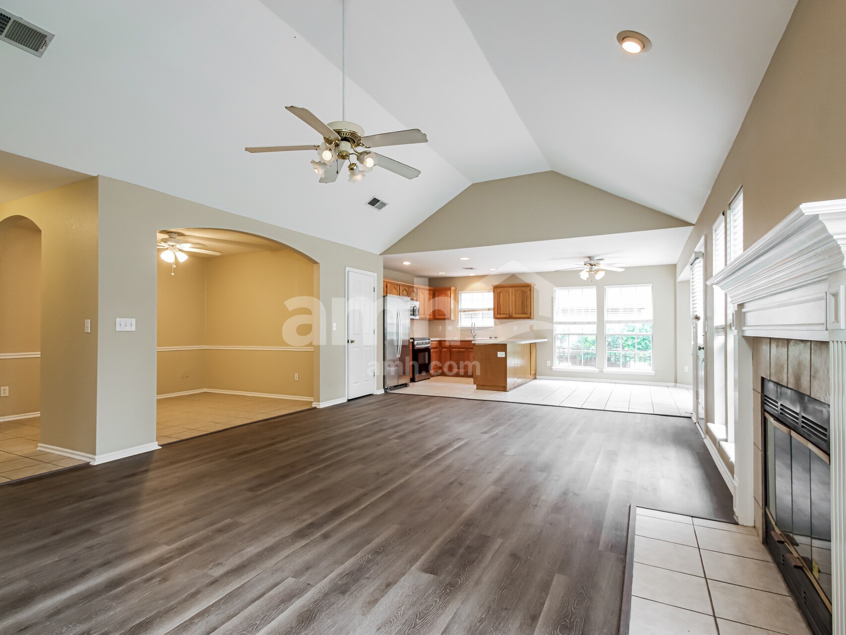 Building Photo - 11415 Mulberry Cir