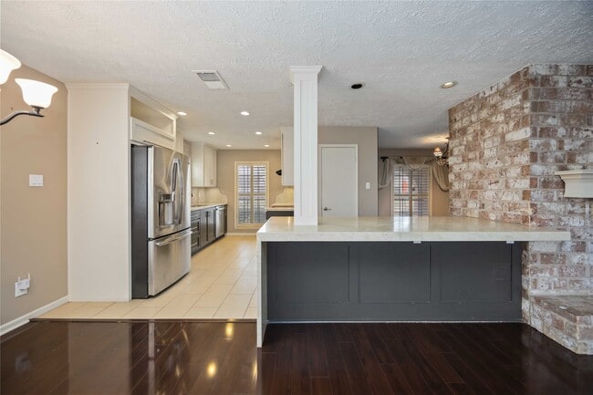 Building Photo - 9871 Sageaspen Ln