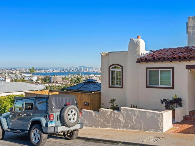 Building Photo - 945 Harbor View Dr